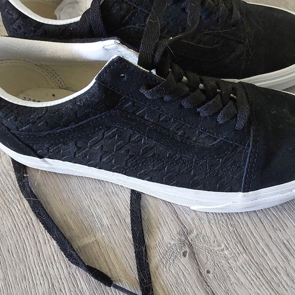 Vans Shoes - Picture 2 of 5